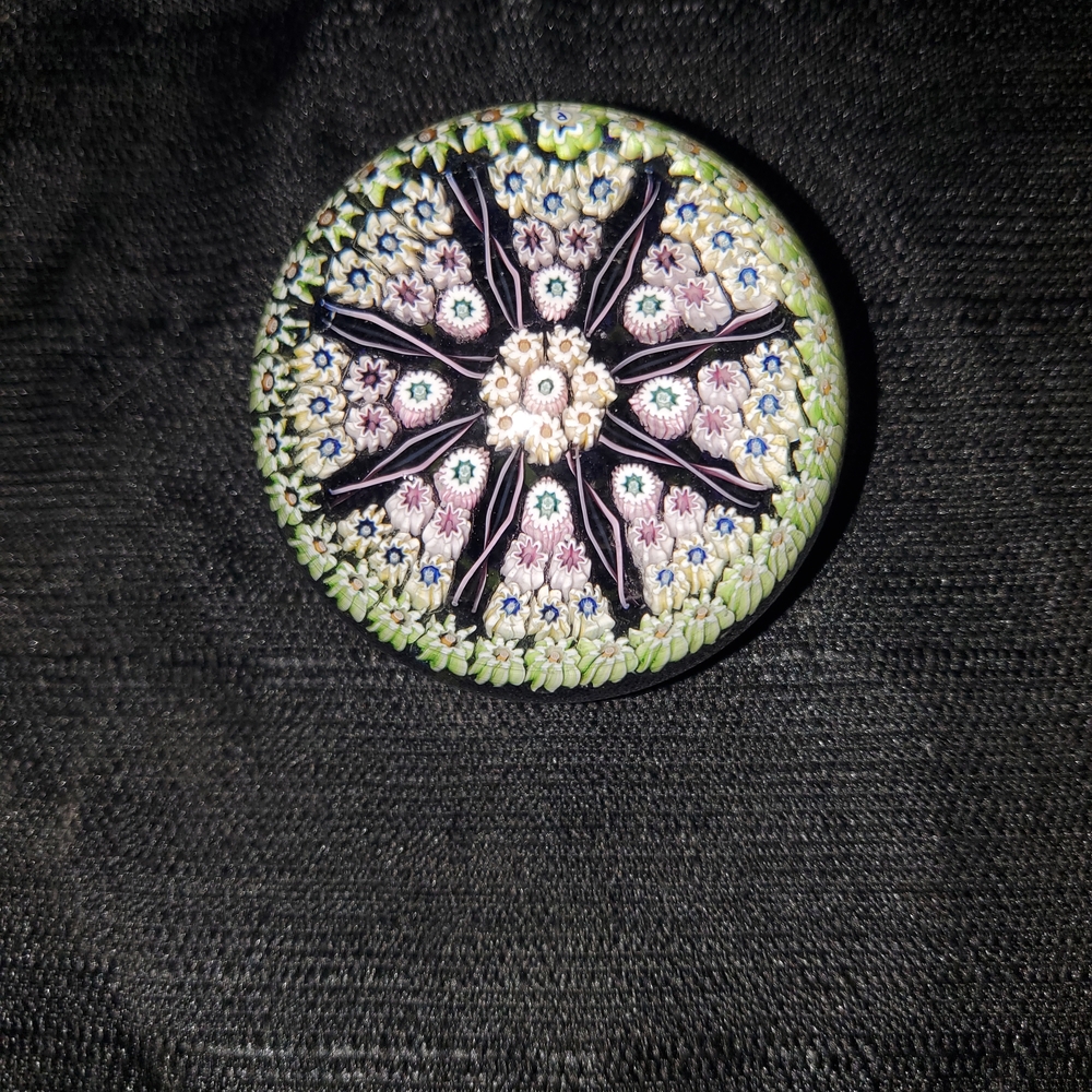 Perthshire Exquisite .millifiori  Glass Art Paperweight - Picture 4 of 11